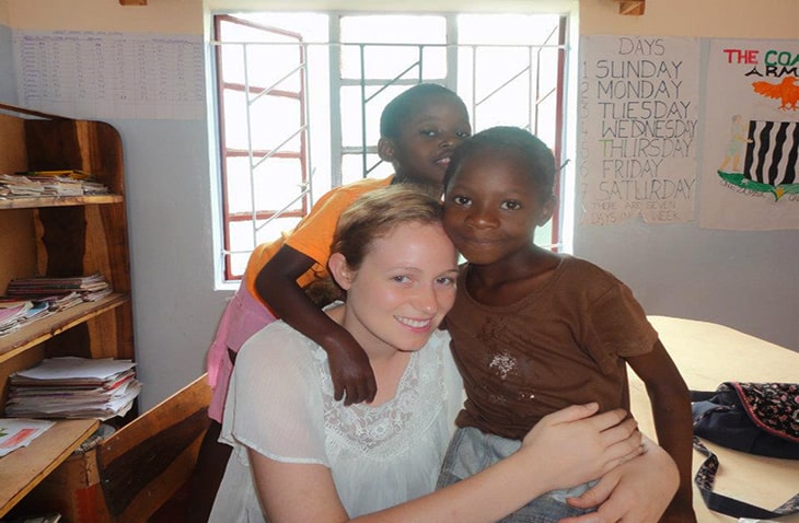 Teach-English-Abroad-Love-Volunteers teach English overseas with Love Volunteers
