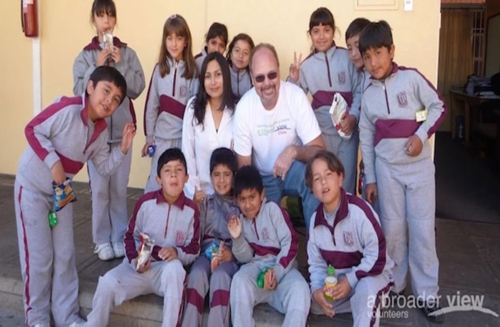 Teen and high school volunteer abroad programs - under 18 mission trips - A Broader View