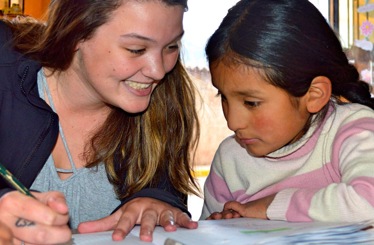 Teen and high school volunteer abroad programs - under 18 mission trips - Maximo Nivel