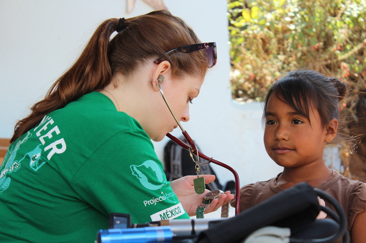 Health Volunteer Abroad: Paramedic, Public Health, Midwife, Pharmacist - Projects Abroad