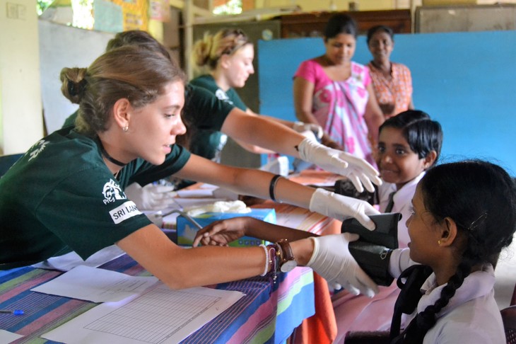 Teen Volunteering In Africa