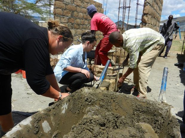 Construction volunteer abroad programs with Agape Volunteers