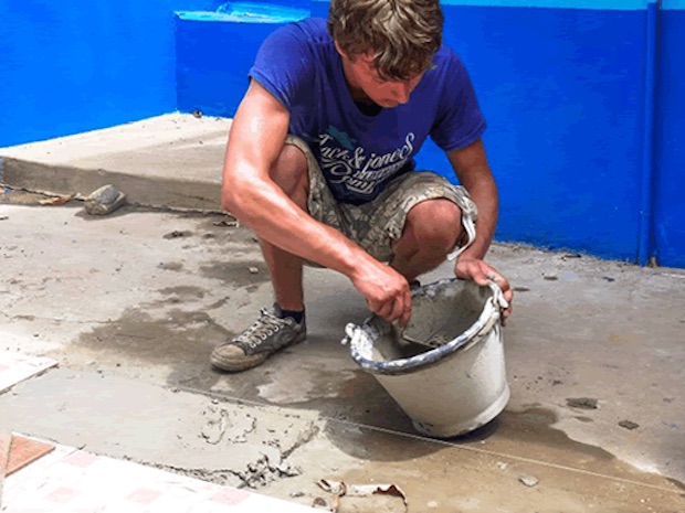Volunteer for construction projects with Build Abroad