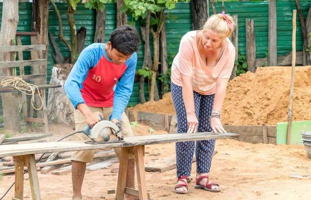 Construction volunteer abroad programs with GoEco