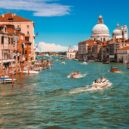 cheap ways to visit Italy