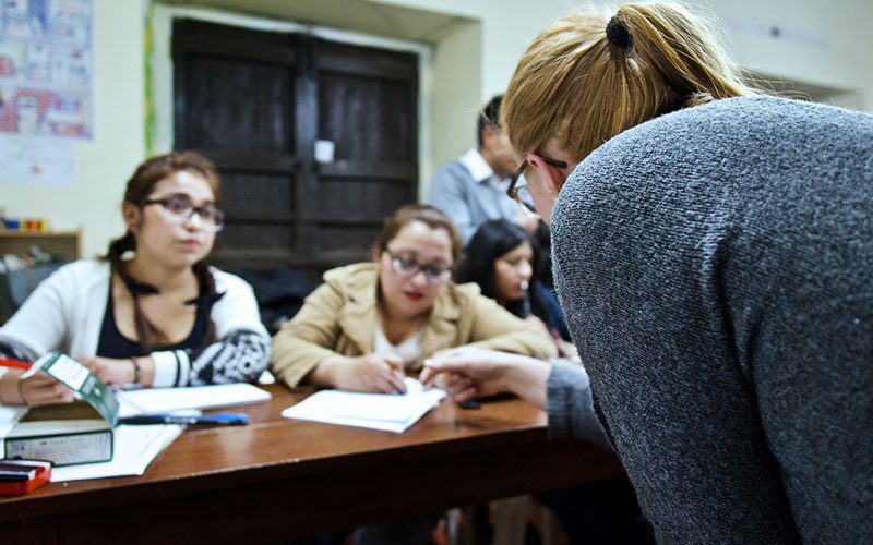 education-international-internship-8 maximo nivel teach VolunteerForever